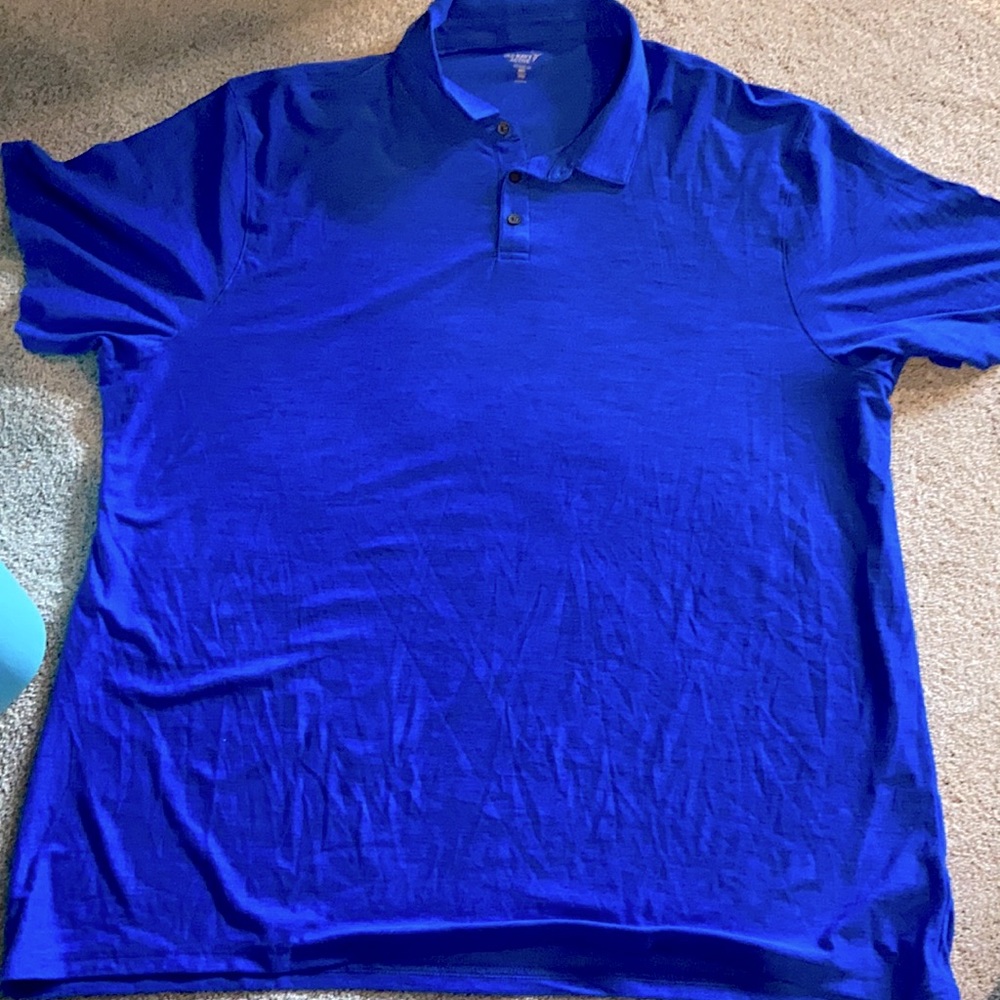 Men’s polo gently used.